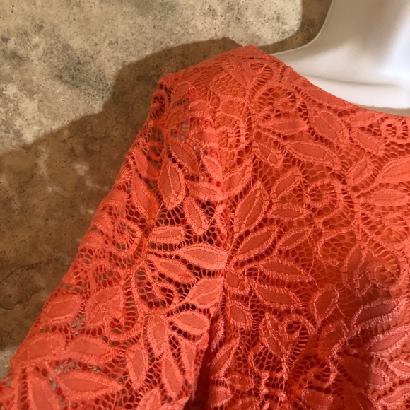 Sandra Darren Pull-Over Floral Lace Dress - Picture 6 of 13